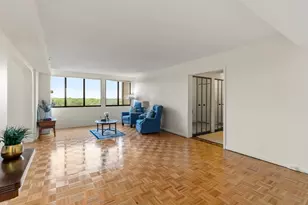 250 Hammond Pond Parkway, Newton, MA 02467 - Photo 5