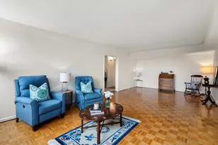 250 Hammond Pond Parkway, Newton, MA 02467 - Photo 3