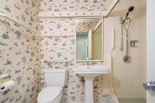 180 Beacon St, Boston, MA 02116 - Photo 17