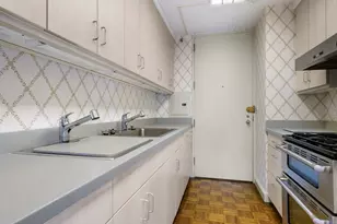 180 Beacon St, Boston, MA 02116 - Photo 13