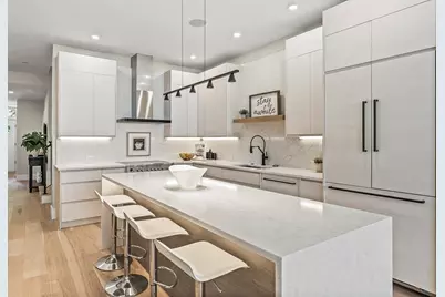 327 Alewife Brook Pkwy #A, Somerville, MA 02144 - Photo 11