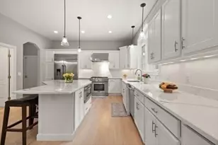 2 Bridle Path, Lynnfield, MA 01940 - Photo 11