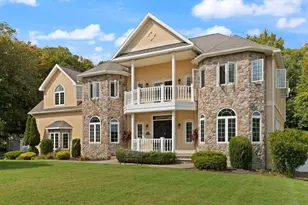 2 Bridle Path, Lynnfield, MA 01940 - Photo 3