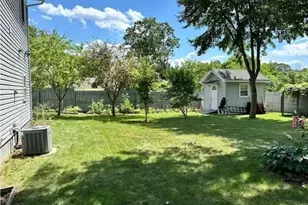 64 Wilmington St, Springfield, MA 01119 - Photo 5