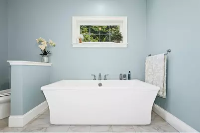 246 Washington St, Franklin, MA 02038 - Photo 31