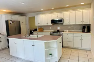 405 West St, Uxbridge, MA 01569 - Photo 7