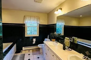 405 West St, Uxbridge, MA 01569 - Photo 23