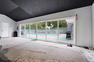 208 Florence St, Fall River, MA 02720 - Photo 37