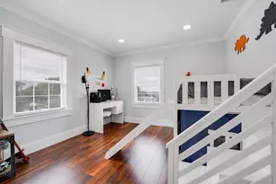 208 Florence St, Fall River, MA 02720 - Photo 31