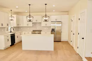 33 Seabiscuit Dr, Plymouth, MA 02360 - Photo 1