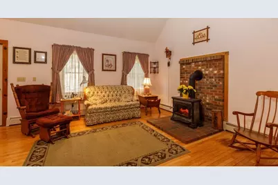 260 East Road, Orange, MA 01364 - Photo 5