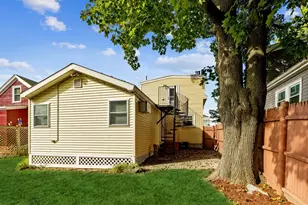 32 Magoun St, Cambridge, MA 02140 - Photo 11