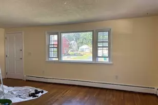 4 Bartlett Dr, Woburn, MA 01801 - Photo 7