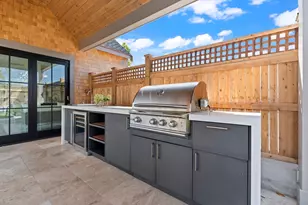 2 Goldenrod Ct, Nantucket, MA 02554 - Photo 29