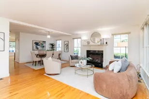 12-20 Richardson St, Newton, MA 02458 - Photo 5