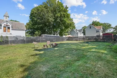 81 5th Ave, Lowell, MA 01854 - Photo 21