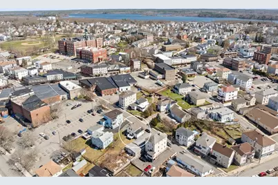 71 Cash St, Fall River, MA 02723 - Photo 7