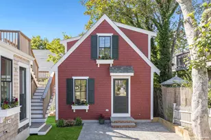 10 Bradford St, Provincetown, MA 02657 - Photo 1