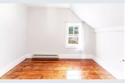 24 Clinton St, Marlborough, MA 01752 - Photo 25