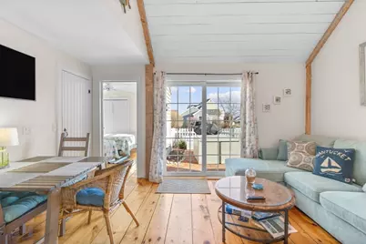 6 Hammock Pond Rd #6, Mashpee, MA 02649 - Photo 9