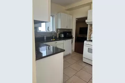 25 Eames St, Framingham, MA 01702 - Photo 3