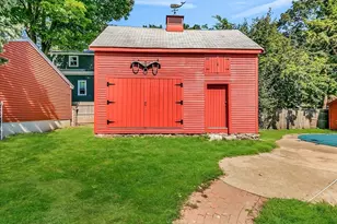 63 Johnson St, Boston, MA 02132 - Photo 9