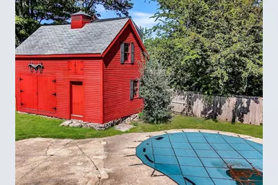 63 Johnson St, Boston, MA 02132 - Photo 33