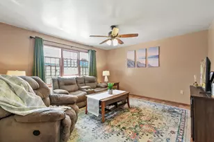 29 Murphy Pl, Pittsfield, MA 01201 - Photo 9