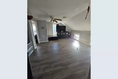 33 Plain St, Fall River, MA 02723 - Photo 15