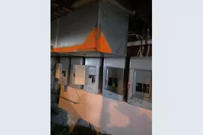 33 Plain St, Fall River, MA 02723 - Photo 3