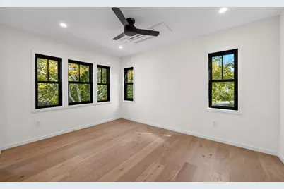 624 Commercial Street, Provincetown, MA 02657 - Photo 25