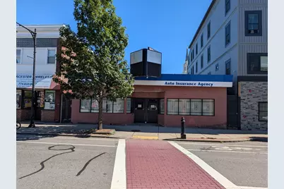 131 Millbury St, Worcester, MA 01610 - Photo 1