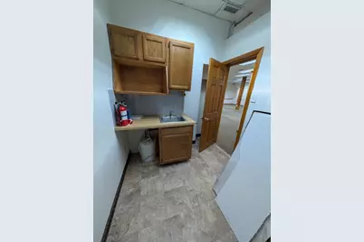 131 Millbury St, Worcester, MA 01610 - Photo 11