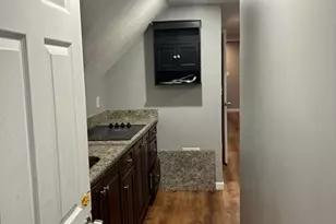 124 Chapel, Lowell, MA 01852 - Photo 7