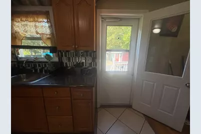 1000 Pleasant St, Stoughton, MA 02072 - Photo 33