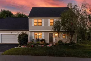 127 Clear Pond Dr, Walpole, MA 02081 - Photo 5