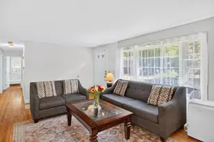 101 Longfellow Dr, Barnstable, MA 02632 - Photo 5