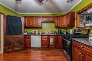 262 Homeland Dr, Whitman, MA 02382 - Photo 11