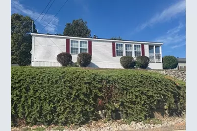 8 Ian's Path, Hampstead, NH 03841 - Photo 3