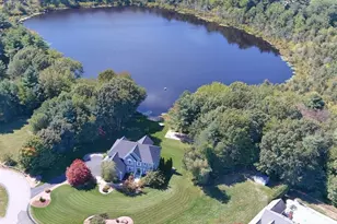 10 Dunham Pond Rd, Lakeville, MA 02347 - Photo 5