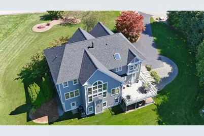 10 Dunham Pond Rd, Lakeville, MA 02347 - Photo 3