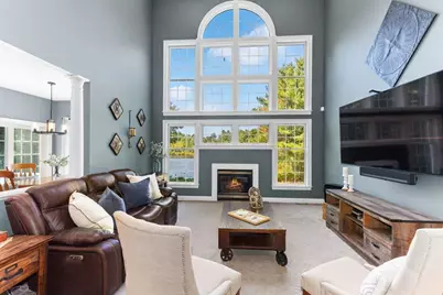 10 Dunham Pond Rd, Lakeville, MA 02347 - Photo 9