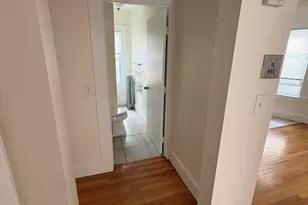 27 Forest St, Cambridge, MA 02140 - Photo 3