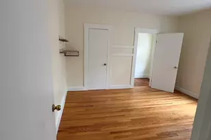 27 Forest St, Cambridge, MA 02140 - Photo 9