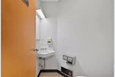 52 East St, Ludlow, MA 01056 - Photo 19