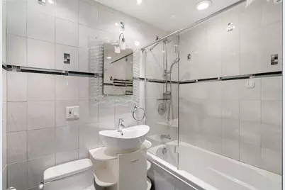 6 Juniper St #16, Brookline, MA 02445 - Photo 9
