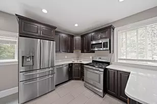 23 Reed Pl, Whitman, MA 02382 - Photo 3