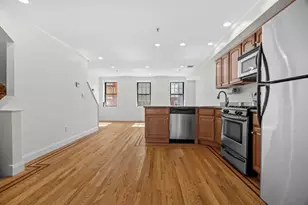 11 Wiget St, Boston, MA 02113 - Photo 3