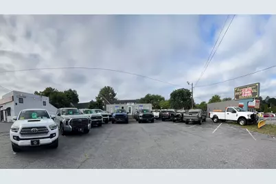 639 Rogers St, Lowell, MA 01852 - Photo 11