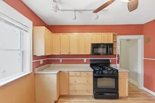 32 Howard St, Watertown, MA 02472 - Photo 3